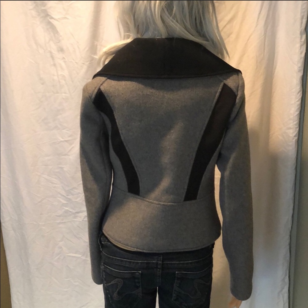 ‼️FINAL PRICE DROP‼️ Gorgeous winter jacket - Picture 3 of 5